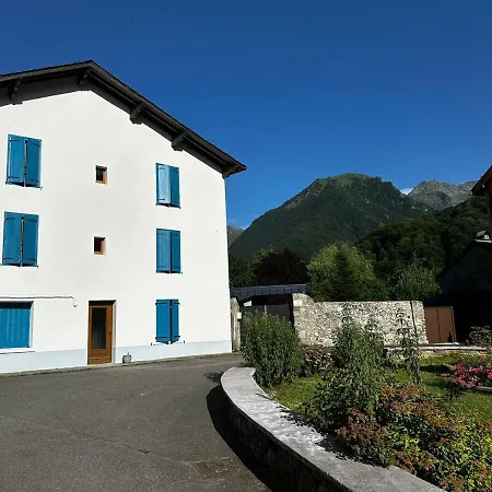 4 Aux Volets Bleus * Aulus-les-Bains